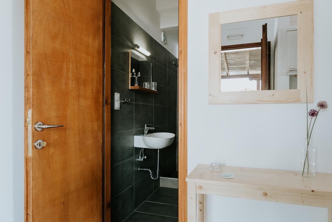 Avli Apartments Pyrgadikia Ngoại thất bức ảnh